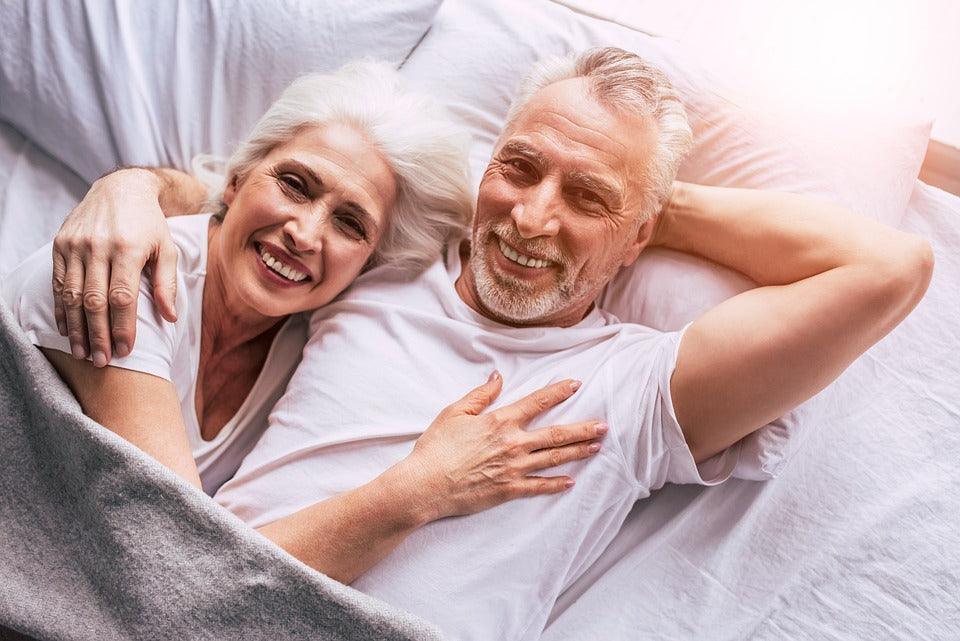 13107714 | Senior Couple Bed - Free photo on Pixabay
